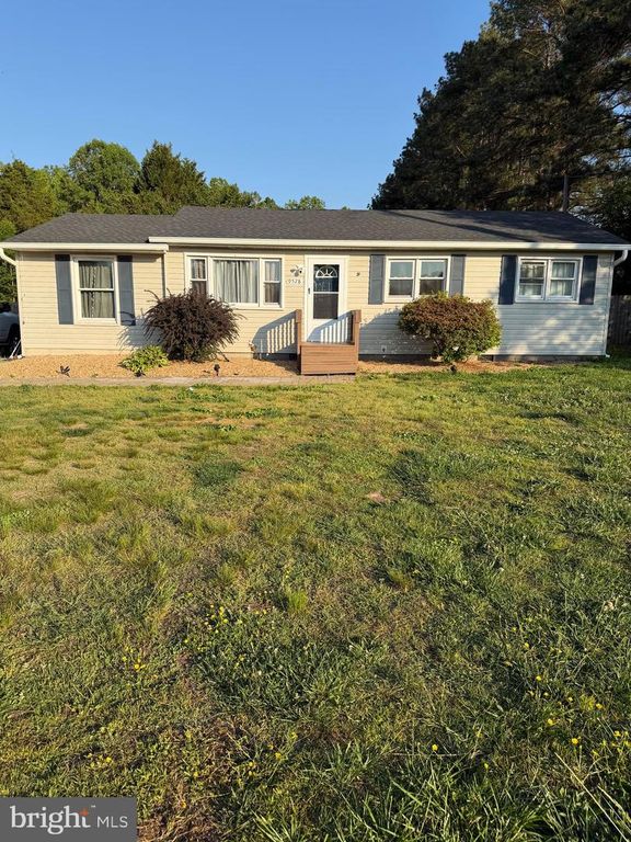 9528 RAPIDAN DR, Fredericksburg, VA 22407