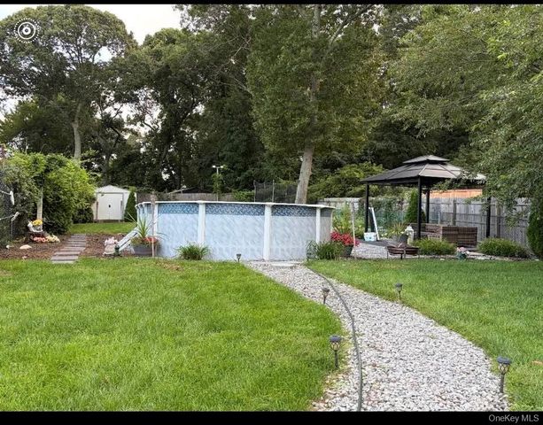 26 Nelson Road, Selden, NY 11784