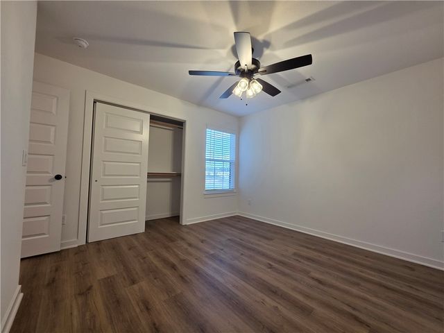 826 N Crater Avenue 1, Fayetteville, AR 72704