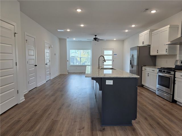 826 N Crater Avenue 1, Fayetteville, AR 72704