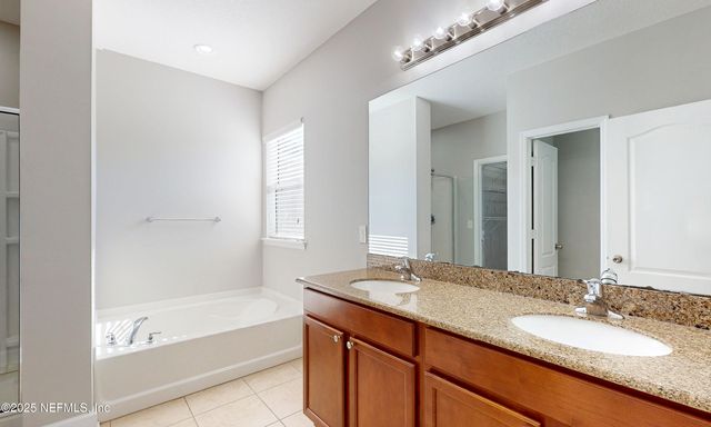 1116 PINE ISLAND Court, Middleburg, FL 32068