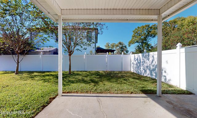 1116 PINE ISLAND Court, Middleburg, FL 32068