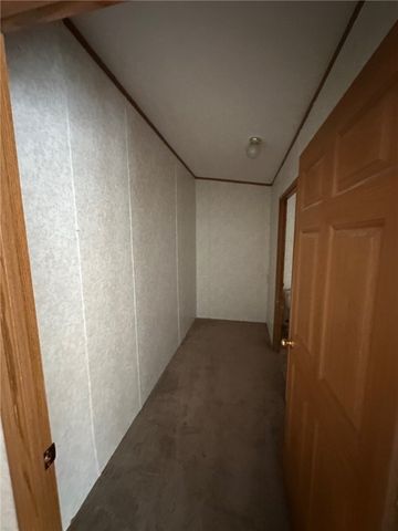 143 W Beechwood Rd, Bessemer, PA 16112