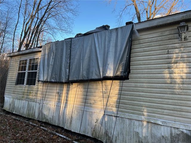 143 W Beechwood Rd, Bessemer, PA 16112