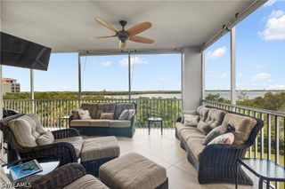 201 Vintage Bay DR B 18, Marco Island, FL 34145