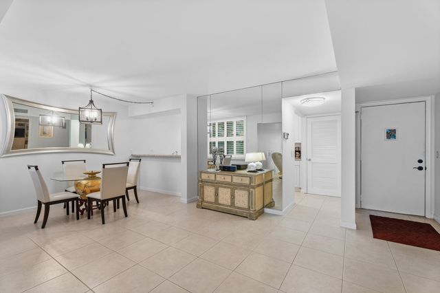 1950 SW Palm City Road 8-107, Stuart, FL 34994