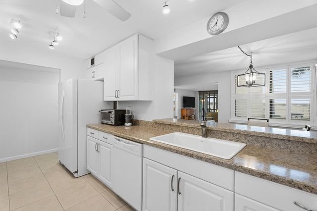 1950 SW Palm City Road 8-107, Stuart, FL 34994