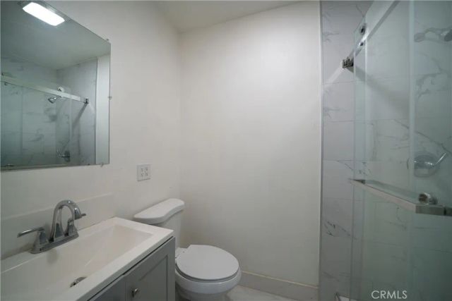 201 S Orange Avenue, Santa Ana, CA 92701