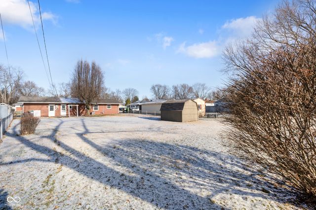 637 E Pearl Street, Greenwood, IN 46143