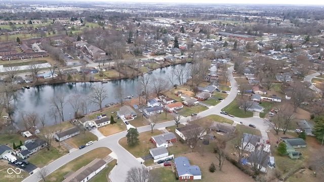 637 E Pearl Street, Greenwood, IN 46143