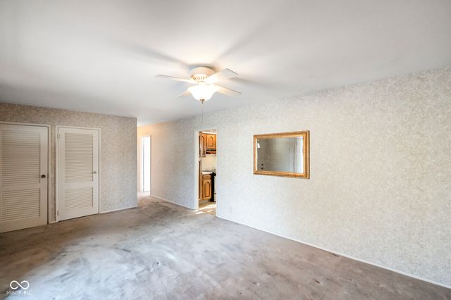 637 E Pearl Street, Greenwood, IN 46143