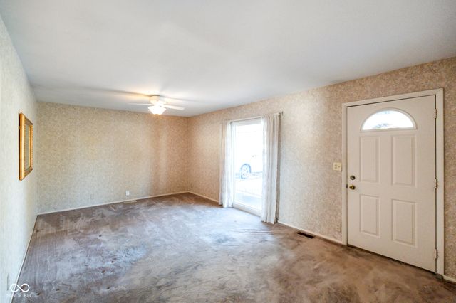 637 E Pearl Street, Greenwood, IN 46143