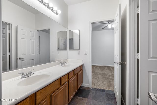 3419 W THOREAU Lane, Anthem, AZ 85086