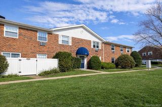 460 Old Town Road 24-O, Port Jefferson Station, NY 11776