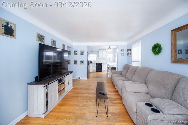 1123 16th Street, Wyandotte, MI 48192