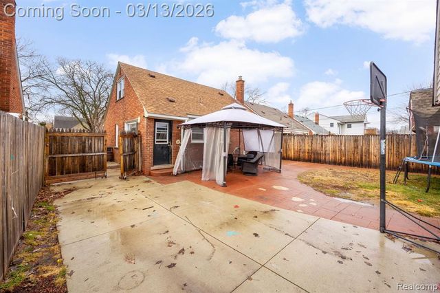 1123 16th Street, Wyandotte, MI 48192