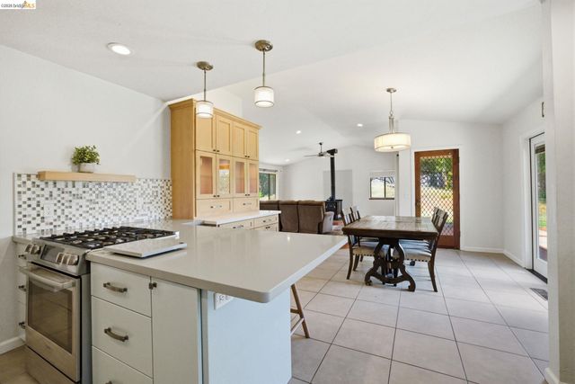 23245 Isabella Ct, Columbia, CA 95310