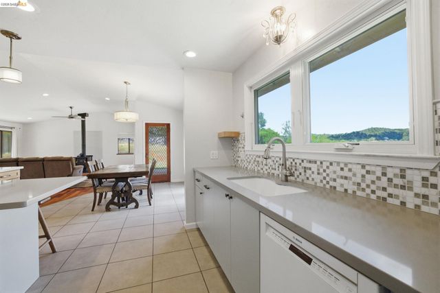 23245 Isabella Ct, Columbia, CA 95310