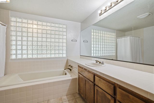 23245 Isabella Ct, Columbia, CA 95310
