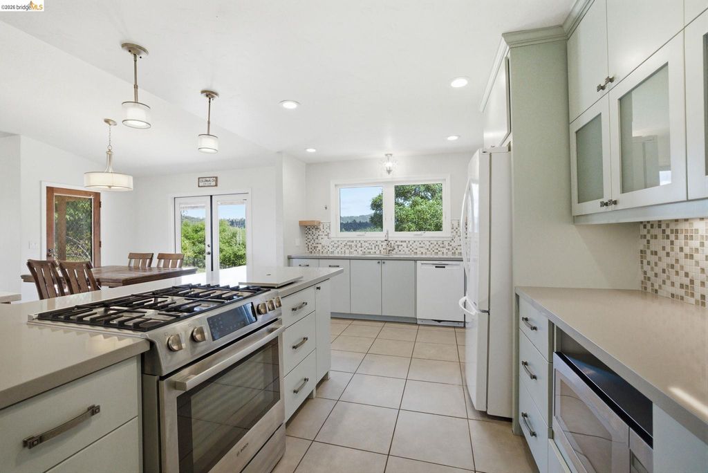 23245 Isabella Ct, Columbia, CA 95310