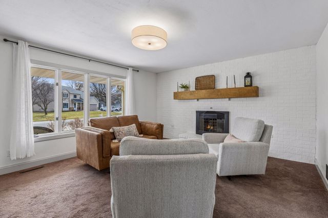 15320 96th Place N, Maple Grove, MN 55369