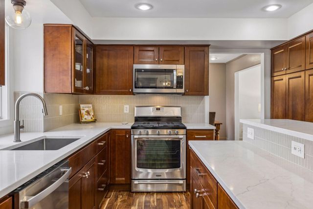 15320 96th Place N, Maple Grove, MN 55369