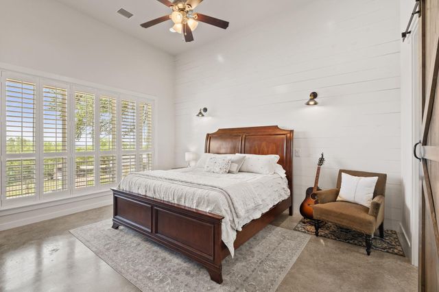 503 Alva DR, Spicewood, TX 78669