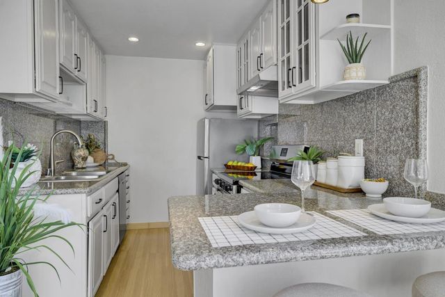 1919 Alameda De Las Pulgas 140, San Mateo, CA 94403