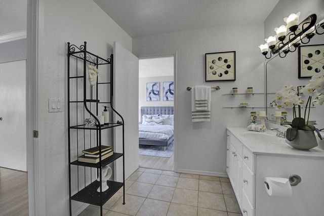 1919 Alameda De Las Pulgas 140, San Mateo, CA 94403