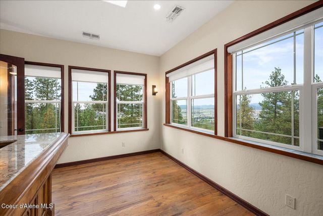 14747 W Aloysius DR, Post Falls, ID 83854