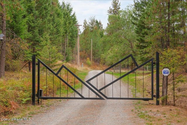 14747 W Aloysius DR, Post Falls, ID 83854