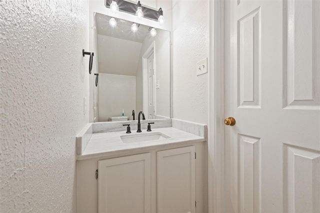 1555 Hillside Elm Street, Houston, TX 77062