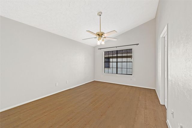 1555 Hillside Elm Street, Houston, TX 77062
