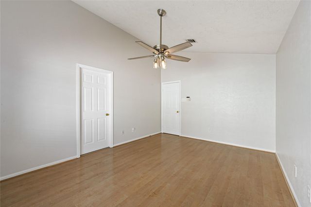 1555 Hillside Elm Street, Houston, TX 77062