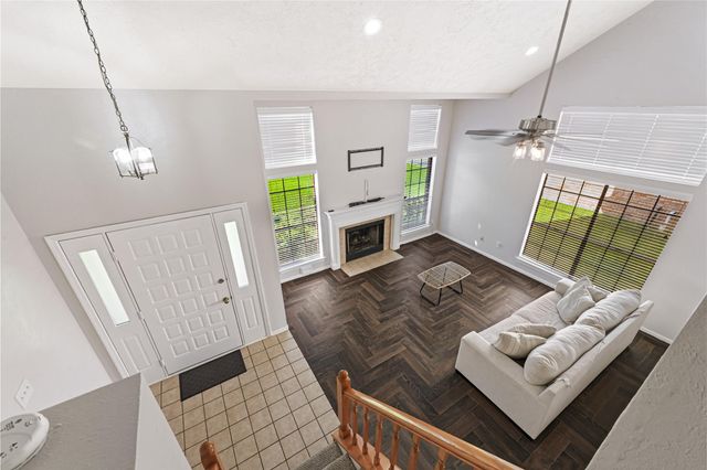 1555 Hillside Elm Street, Houston, TX 77062