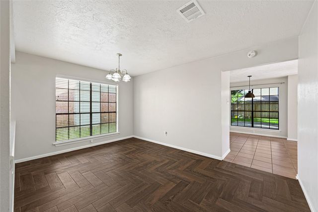 1555 Hillside Elm Street, Houston, TX 77062