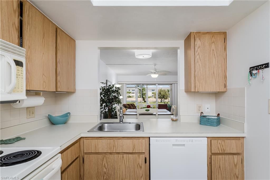 1008 Manatee RD G106, NAPLES, FL 34114 — photo 3