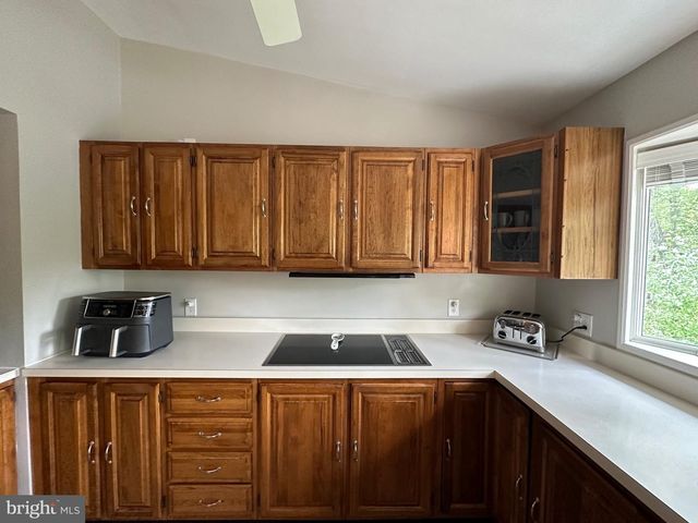 2503 STIRRUP LN, Alexandria, VA 22308