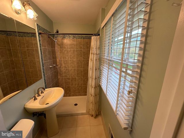 2503 STIRRUP LN, Alexandria, VA 22308