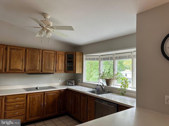 2503 STIRRUP LN, Alexandria, VA 22308