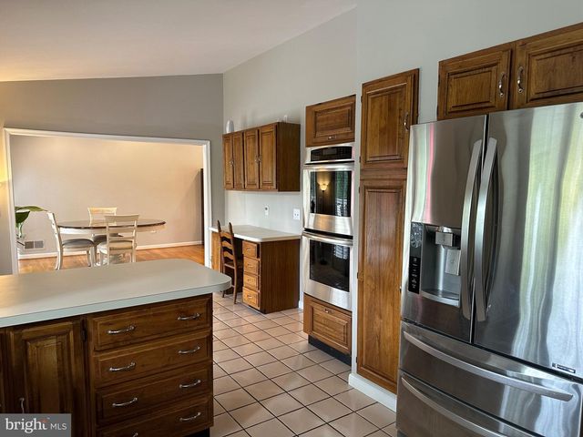 2503 STIRRUP LN, Alexandria, VA 22308