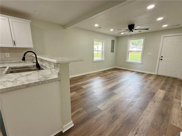 407 S Whitmer Street, Richmond, MO 64085