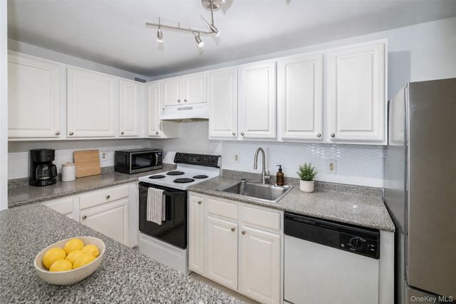 123 Mamaroneck Avenue 614, Mamaroneck, NY 10543