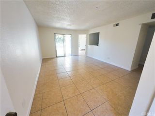 302 E Chestnut Avenue, Santa Ana, CA 92701