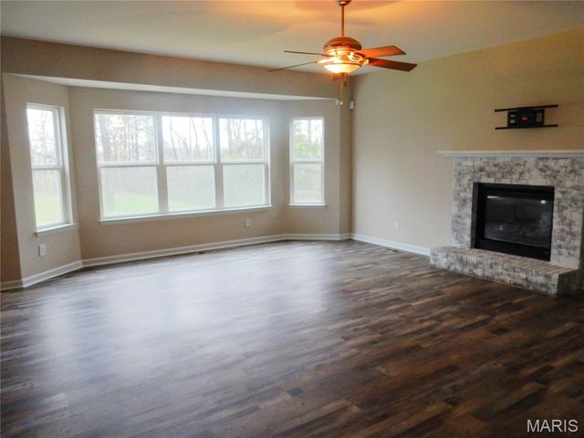 904 Indian Rock Court, Wentzville, MO 63385