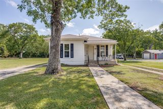 417 N Cleveland Avenue, Sherman, TX 75090