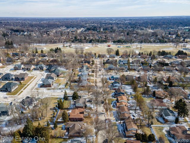 1441 Lila Drive, Troy, MI 48085