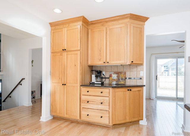 1441 Lila Drive, Troy, MI 48085