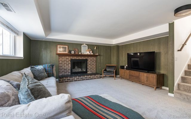 1441 Lila Drive, Troy, MI 48085