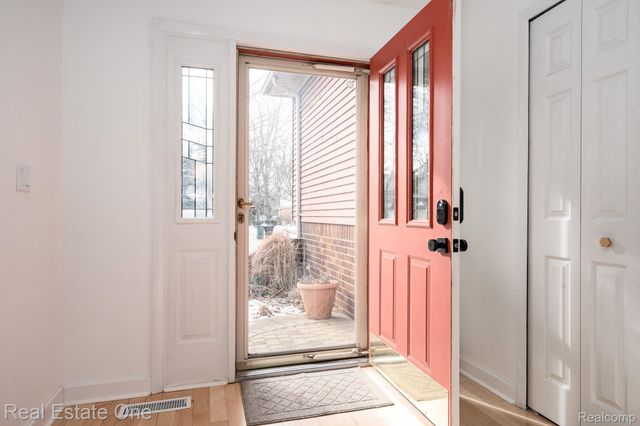 1441 Lila Drive, Troy, MI 48085